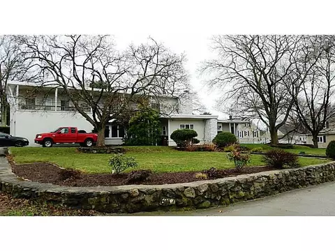825 Diamond Hill Rd, Woonsocket, RI 02895 photo 1