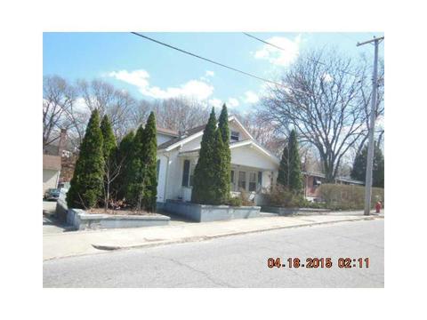 162 Transit St, Woonsocket, RI 02895 photo 2