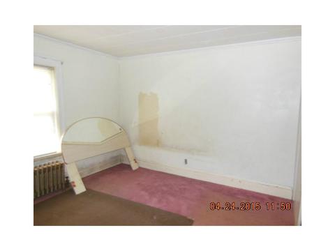 162 Transit St, Woonsocket, RI 02895 photo 9