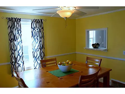 59 Macarthur Dr, Warwick, RI 02889 photo 7