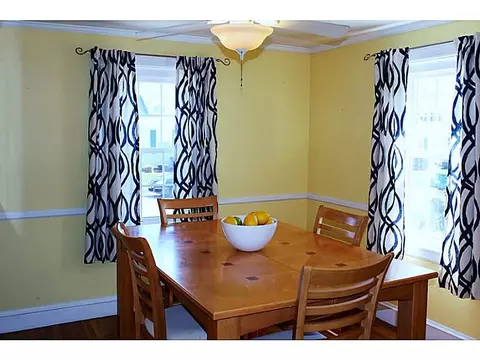 59 Macarthur Dr, Warwick, RI 02889 photo 6