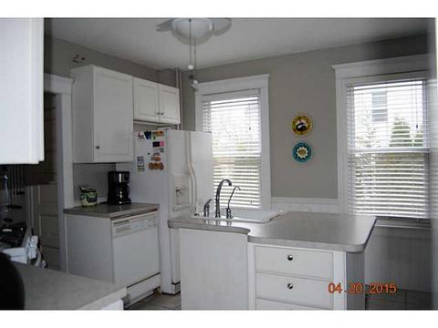 74 Beach St, Westerly, RI 02891 photo 5