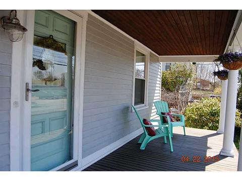 74 Beach St, Westerly, RI 02891 photo 3