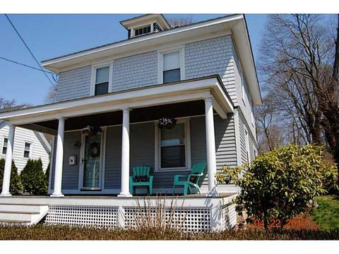 74 Beach St, Westerly, RI 02891 photo 1