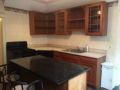 349 Blackstone St, Woonsocket, RI 02895 photo 11