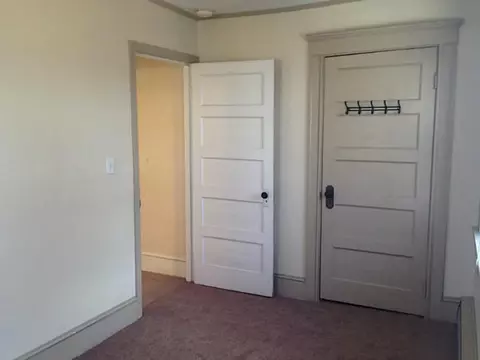 349 Blackstone St, Woonsocket, RI 02895 photo 17