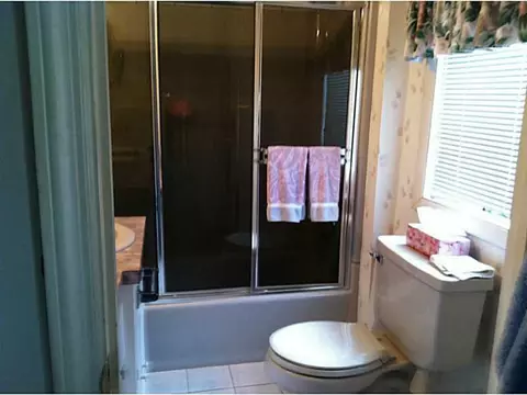 100 Brunswick Dr, Warwick, RI 02886 photo 16