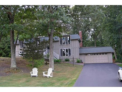 6 Apache Ln, Cumberland, RI 02864 photo 2