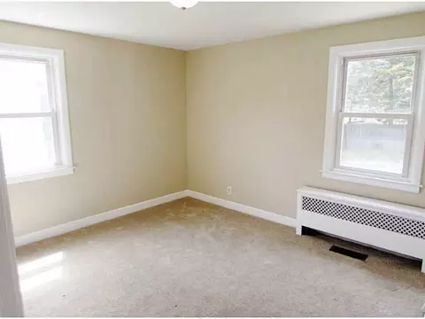 61 Helen Ave, Warwick, RI 02886 photo 9