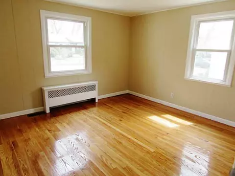 61 Helen Ave, Warwick, RI 02886 photo 10