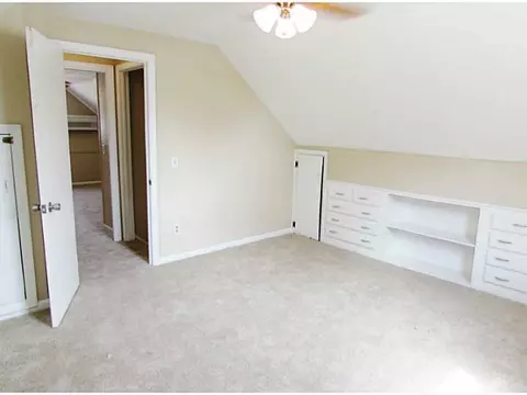 61 Helen Ave, Warwick, RI 02886 photo 13