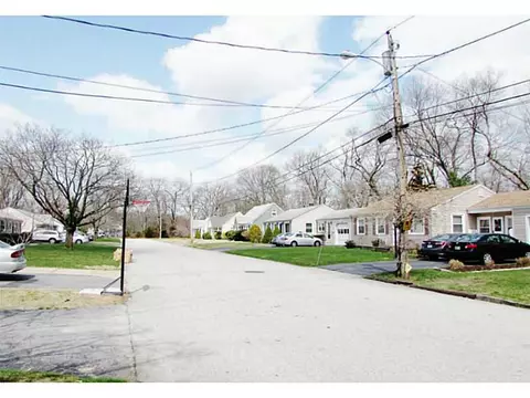 61 Helen Ave, Warwick, RI 02886 photo 22