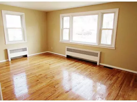 61 Helen Ave, Warwick, RI 02886 photo 6