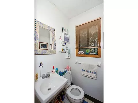 9 Acorn Dr, Westerly, RI 02891 photo 5