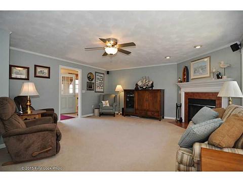 8 Cinnamon Dr, Coventry, RI 02816 photo 5