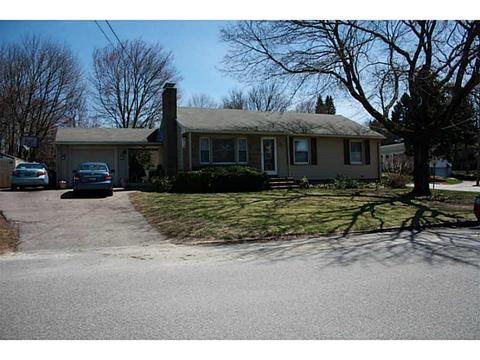 121 Priscilla Rd, Woonsocket, RI 02895 photo 1