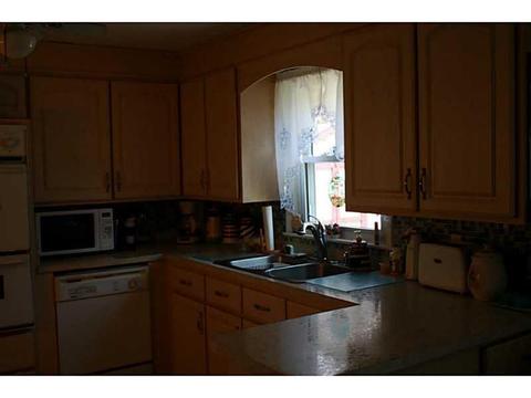 121 Priscilla Rd, Woonsocket, RI 02895 photo 7