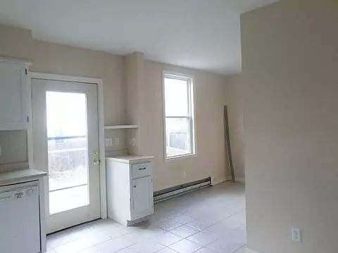 71 Main St, Blackstone, MA 01504 photo 16