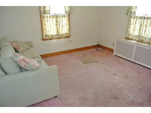 111 Lefrancois Blvd, Woonsocket, RI 02895 photo 9