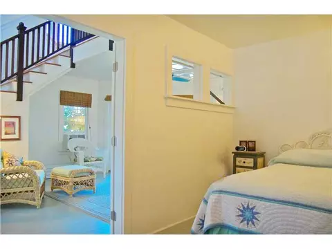 36 Everett Ave, Bristol, RI 02809 photo 10