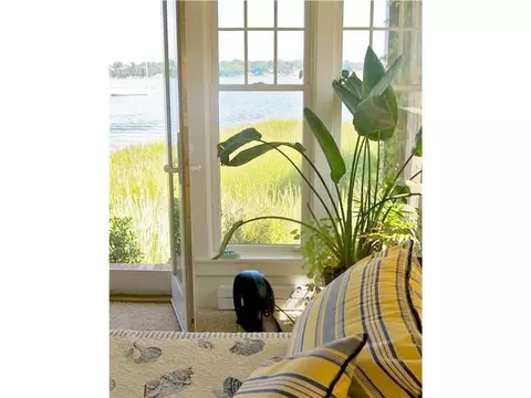 36 Everett Ave, Bristol, RI 02809 photo 5
