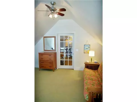36 Everett Ave, Bristol, RI 02809 photo 21