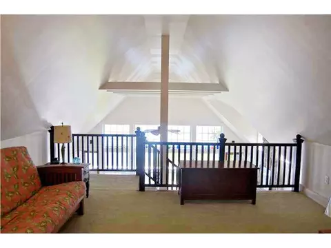 36 Everett Ave, Bristol, RI 02809 photo 22