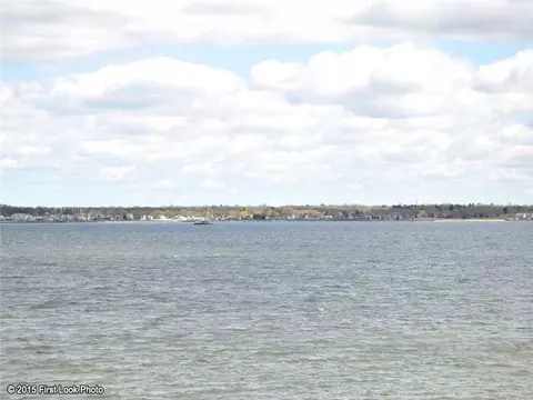 2 Royal Ave, Warwick, RI 02889 photo 13