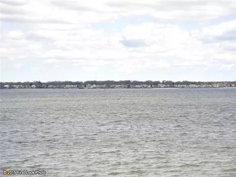2 Royal Ave, Warwick, RI 02889 photo 14