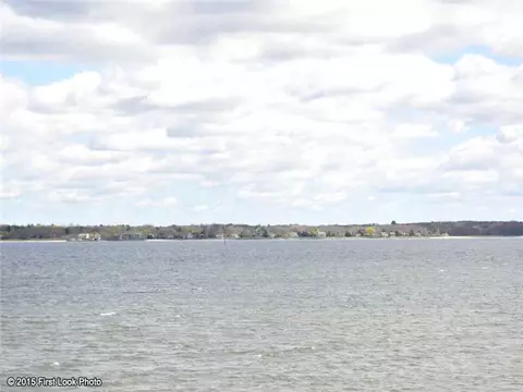 2 Royal Ave, Warwick, RI 02889 photo 12