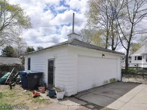 2 Royal Ave, Warwick, RI 02889 photo 7