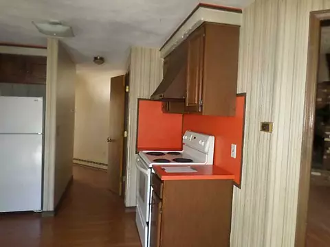 565 Harris Ave, Woonsocket, RI 02895 photo 7