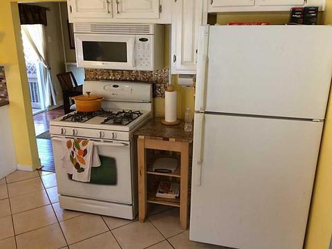 121 Cedar Ave, East Providence, RI 02915 photo 7