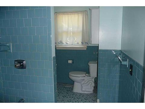 2 Glen Meadows Ct, Warwick, RI 02889 photo 8