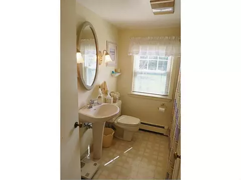 95 Conrad St, Woonsocket, RI 02895 photo 16
