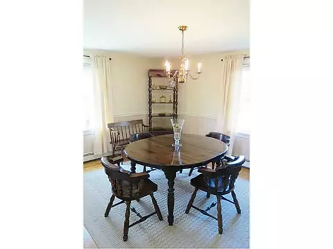 95 Conrad St, Woonsocket, RI 02895 photo 8