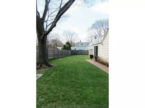 95 Conrad St, Woonsocket, RI 02895 photo 19