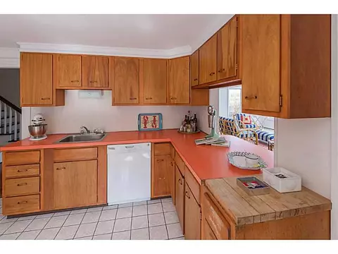 10 Westerly Rd, Westerly, RI 02891 photo 14