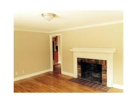 475 Squantum Dr, Warwick, RI 02888 photo 5