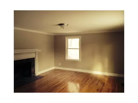475 Squantum Dr, Warwick, RI 02888 photo 6