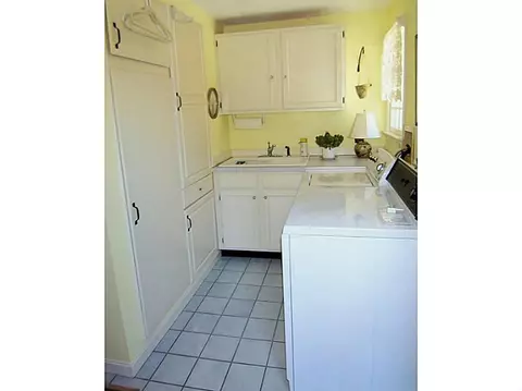 32 Setting Sun Dr, Westerly, RI 02891 photo 5
