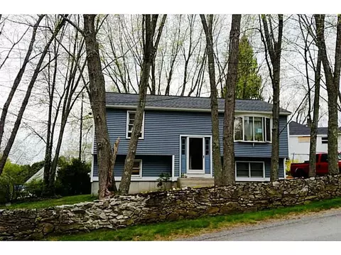 32 Grace Ave, Woonsocket, RI 02895 photo 1