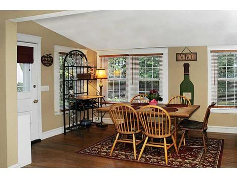 32 Calhoun Ave, Warwick, RI 02886 photo 6