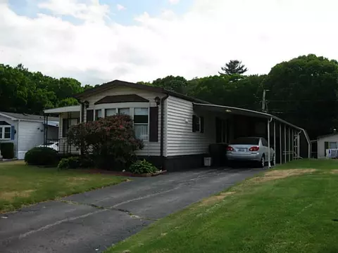 34 Lane E, Coventry, RI 02816 photo 5