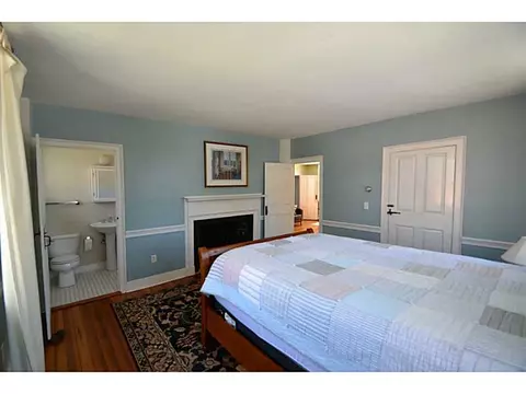 184 High St, Bristol, RI 02809 photo 15