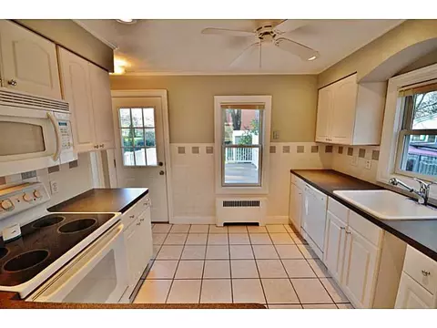 87 Abbey Ave, Warwick, RI 02888 photo 10