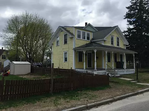 15 Vose St, Woonsocket, RI 02895 photo 9