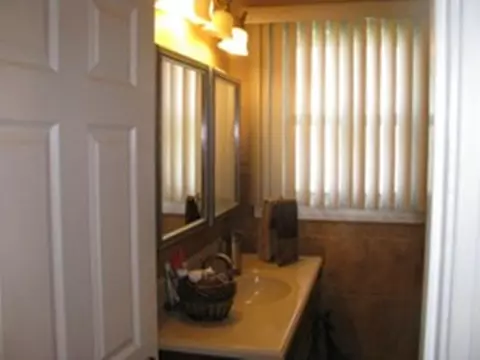 9 Reservoir St, Fall River, MA 02723 photo 13