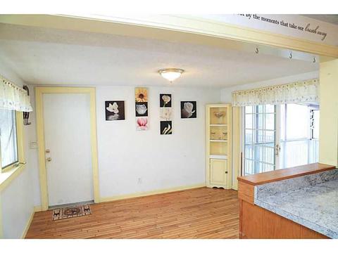 219 Long St, Warwick, RI 02886 photo 6