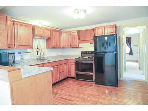 219 Long St, Warwick, RI 02886 photo 4